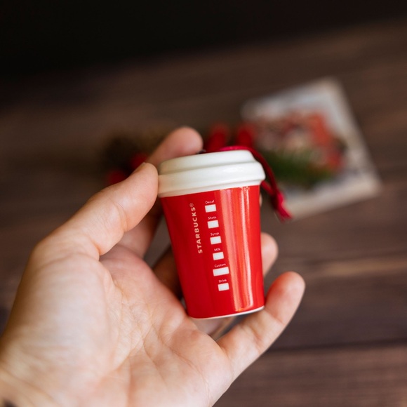 Starbucks ornaments ceramic red cup 2022 - Picture 8 of 8